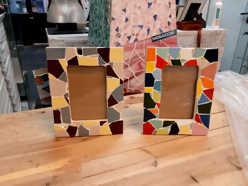 Guided Gaudí’s Trencadís Mosaic Workshop in Barcelona - How much help should you expect?