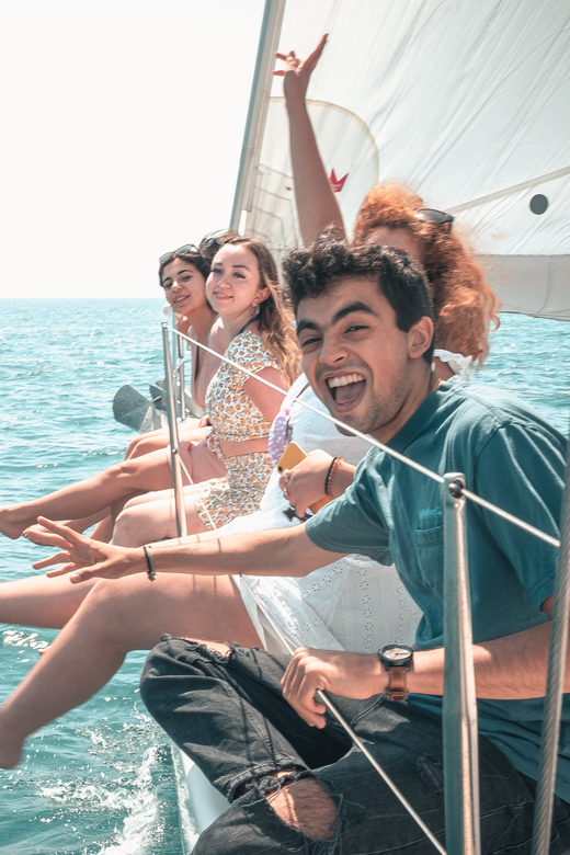 Ibiza: Midday or Sunset Sailing with Snacks and Open Bar - Morning, midday, or sunset: choosing your sailing time