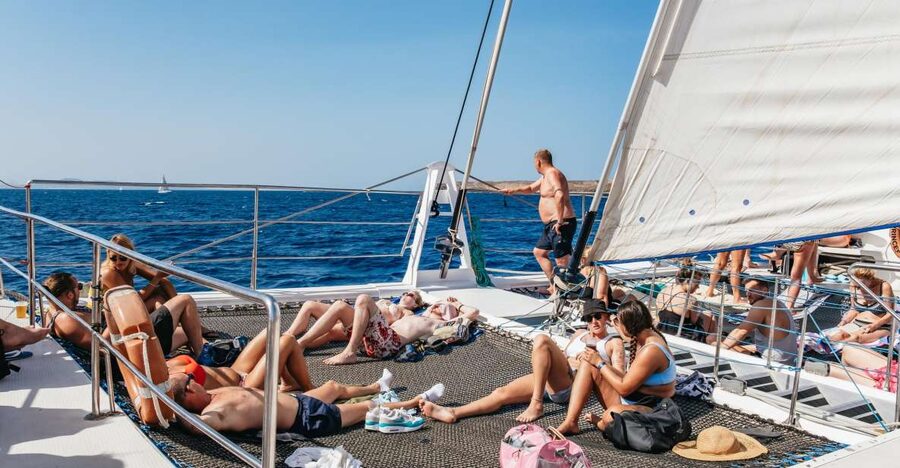 Lanzarote: Day Trip to the Papagayo Beaches by Catamaran - Anchoring near the Costa de Papagayo