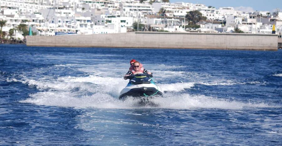 Lanzarote: Jet Ski Tour - Getting ready at the harbor