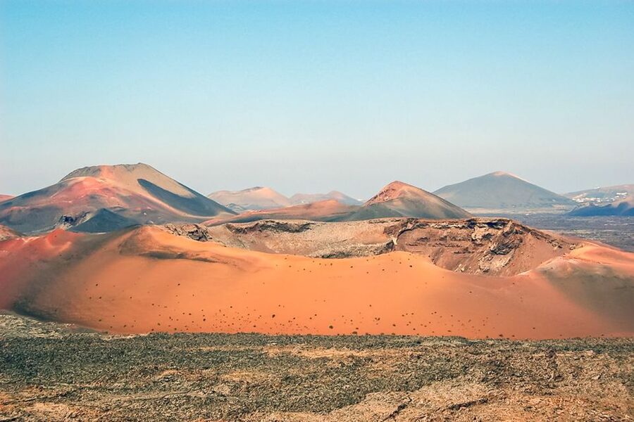 Lanzarote: Timanfaya Park and Jameos del Agua Full-Day Tour - Islet of Hilario and the heat beneath your feet