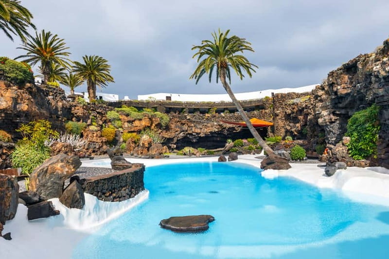 Lanzarote: Timanfaya Park, Jameos Agua, & Cueva Verdes Tour - Lunch, drinks, and the real cost