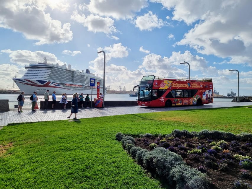 Las Palmas: City Sightseeing Hop-On Hop-Off Bus Tour - Vegueta and the Cathedral: the most important hop-off