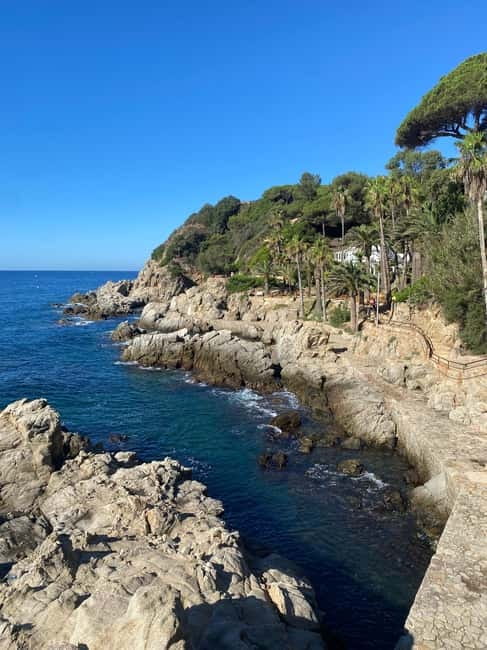 Lloret de Mar: Guided Sightseeing Tour in a 4x4 Vehicle - Key points to know before you book