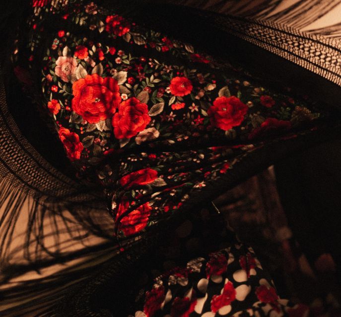 Madrid: 1-Hour Traditional Flamenco Show at Centro Cultural - Who should book this performance?