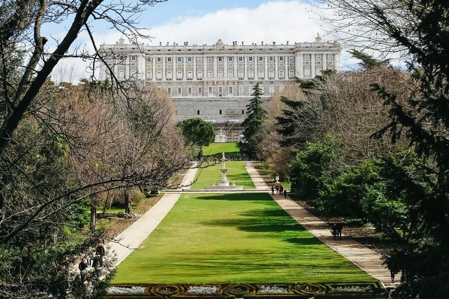 Madrid: Guided Tour of the Royal Palace with Fast Access - Should you book this Royal Palace tour?
