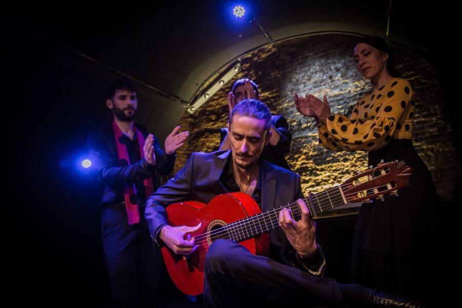 Madrid: La Cueva de Lola Flamenco Show Tickets with Drink - Drinks, tapas, and the best way to plan your evening