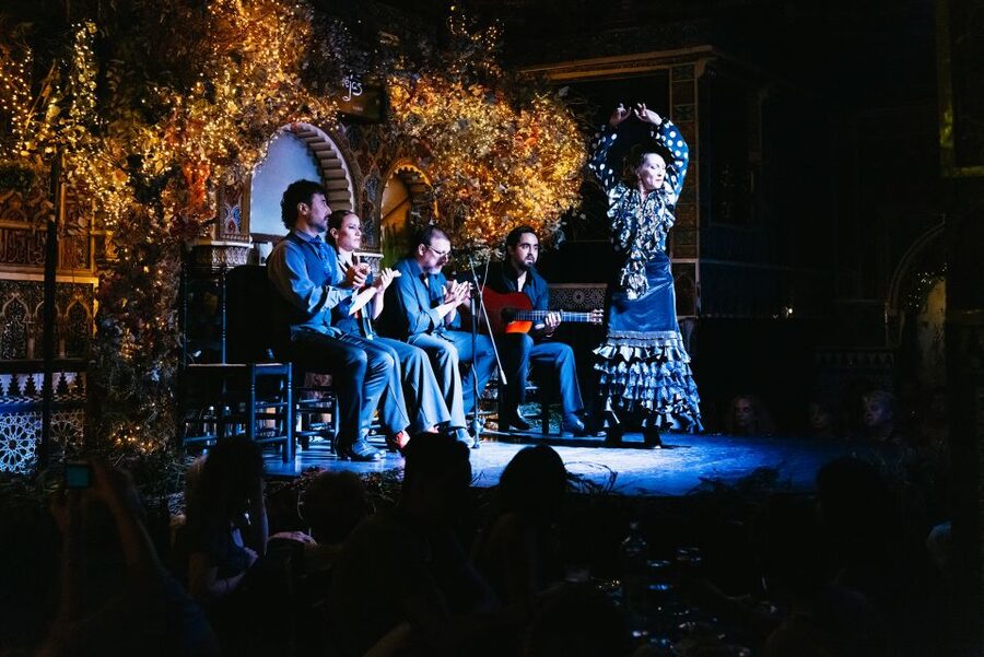 Madrid: Live Flamenco Show with Food and Drinks Options - Key points at a glance