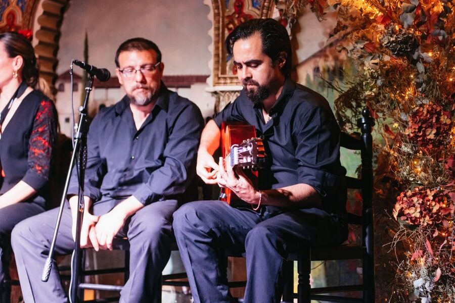 Madrid: Live Flamenco Show with Food and Drinks Options - Practical timing and booking advice