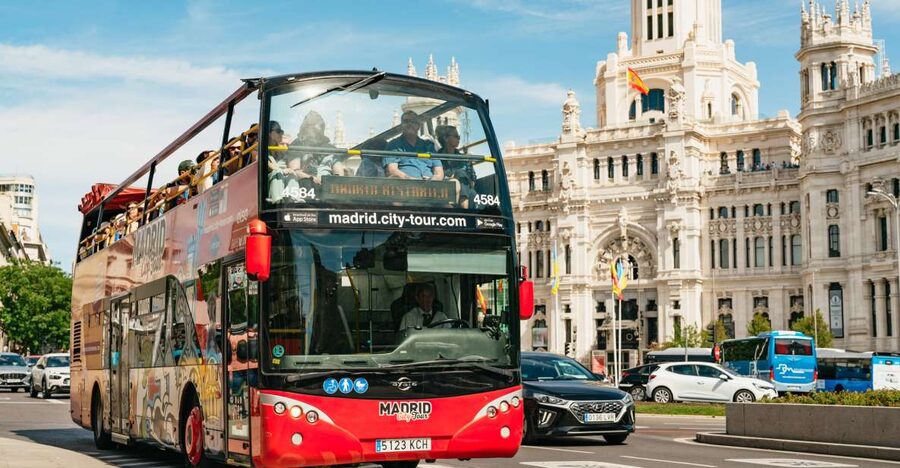 Madrid: Panoramic Route City Tour - Route 1, the blue circuit through historic Madrid