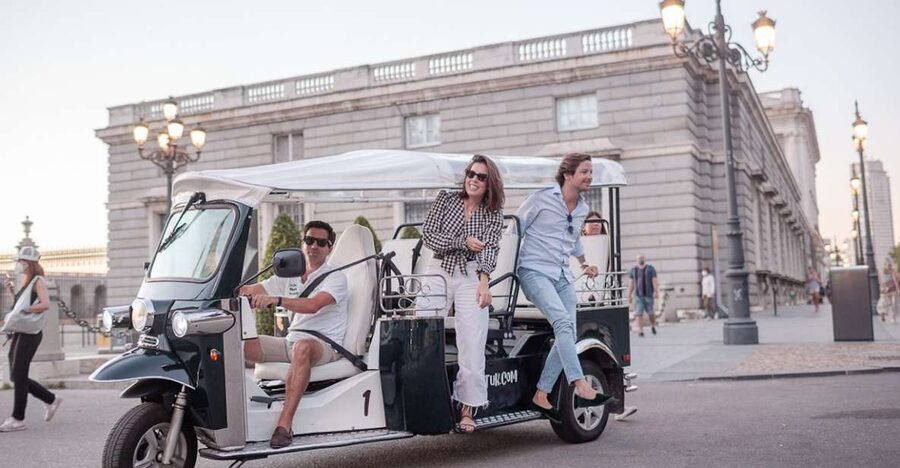 Madrid: Private City Tour by Eco Tuk Tuk - A smart first look at Madrid