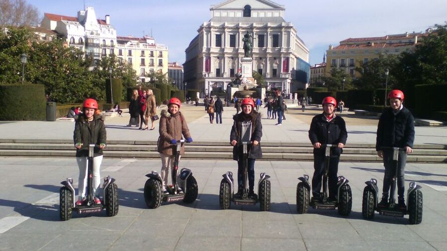 Madrid Private Segway tour. Retiro Park - Centro Historico - What the guide adds to the experience