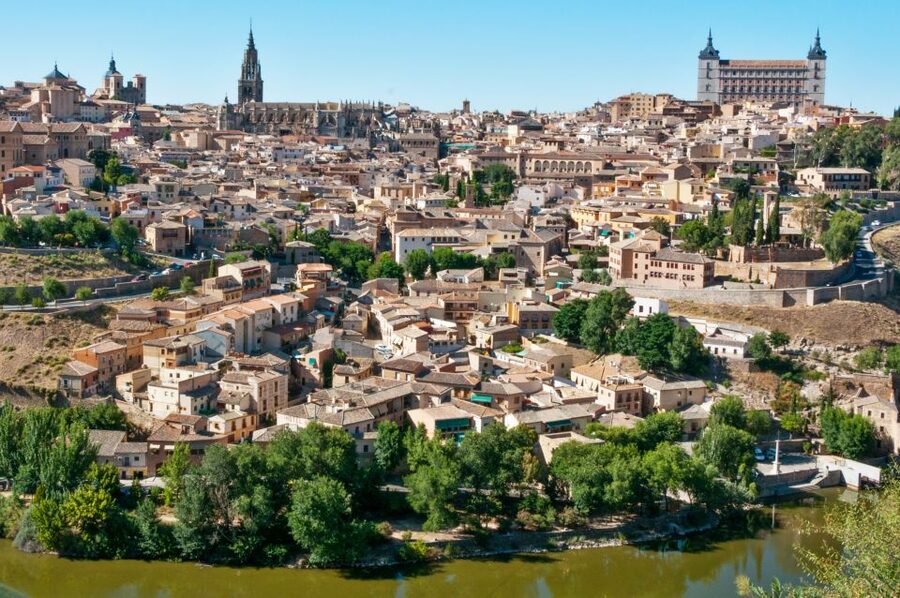 Madrid: Segovia and Toledo Tour, Alcazar, and Cathedral - Meeting at Plaza de las Ventas