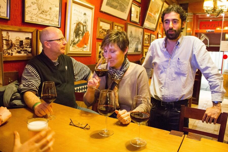 Madrid: Tapas & Wine Tasting Tour with Local Guide - Four taverns, twelve tapas, and one useful Madrid lesson