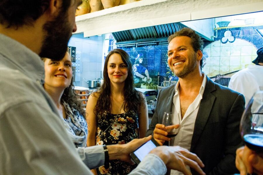 Madrid: Tapas & Wine Tasting Tour with Local Guide - How much food and drink do you really receive?