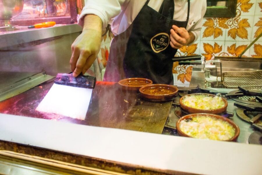 Madrid: Tapas & Wine Tasting Tour with Local Guide - Should you book it?