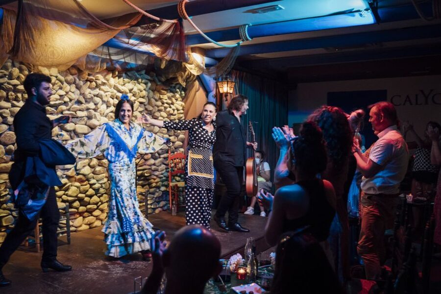 Malaga: Authentic Flamenco Show at El Gallo Ronco - Food, drinks, and the real cost