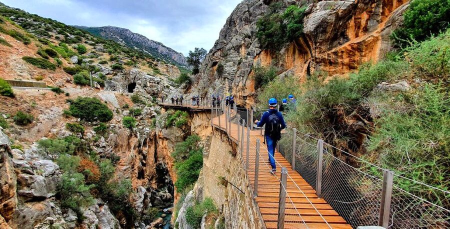 Málaga: Caminito del Rey Guided Tour with Transportation - What to bring and what to leave behind