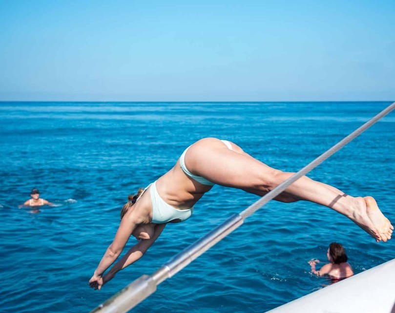Malaga: Catamaran Sailing Cruise with Swimming & Optional DJ - How the 90 minutes usually feel