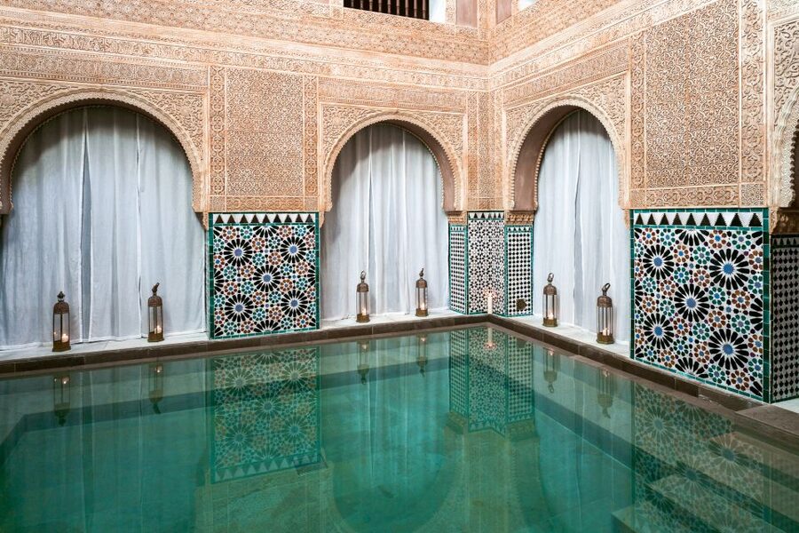 Malaga: Hammam Al Ándalus Entry Ticket with Massage - Should you book Hammam Al Ándalus?