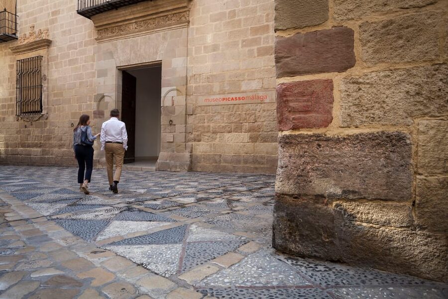 Málaga: Museo Picasso Málaga Entry Ticket - Temporary exhibitions add variety