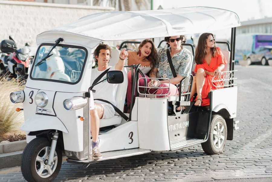 Malaga: Private City Tour by Eco Tuk Tuk - One hour or two hours?