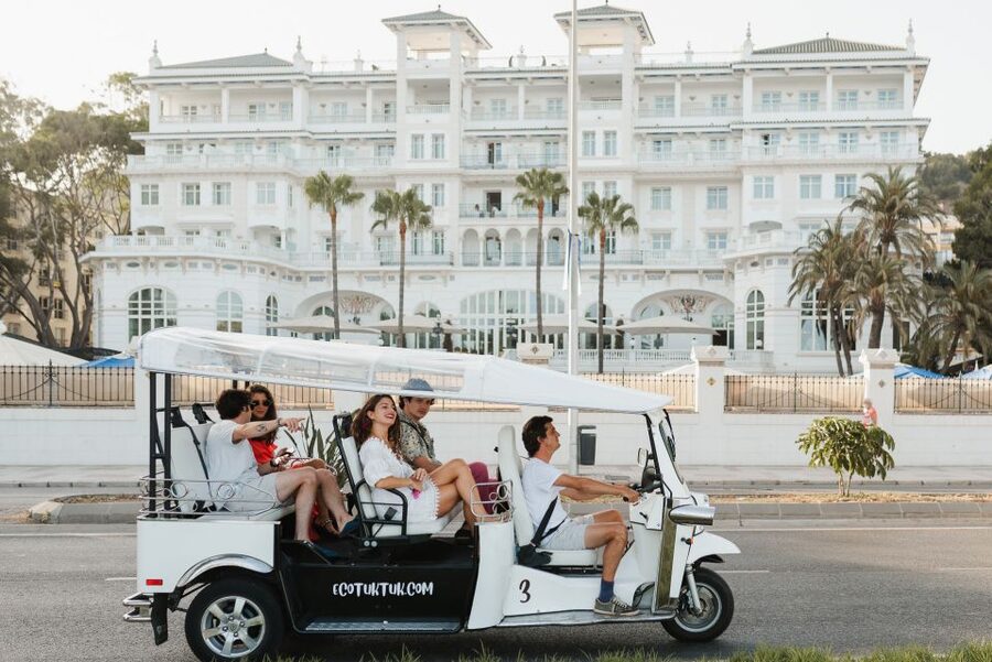 Malaga: Private City Tour by Eco Tuk Tuk - Plaza de la Marina and the return route