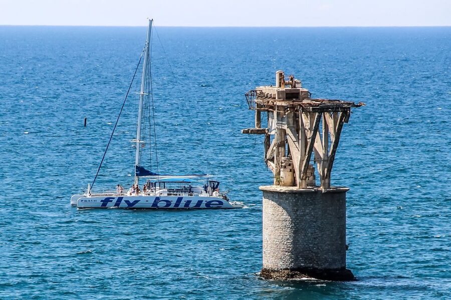 Málaga: Scenic Catamaran Cruise - What the one-hour route actually offers
