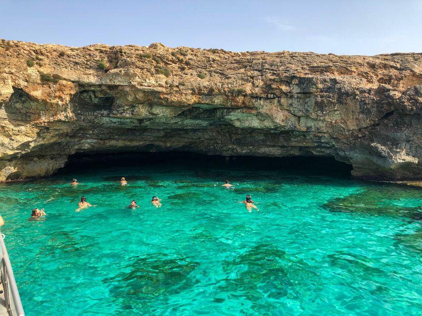 Mallorca: 3.5-Hour Boat Trip with Swimming and Snorkeling - The first swimming and snorkeling stop