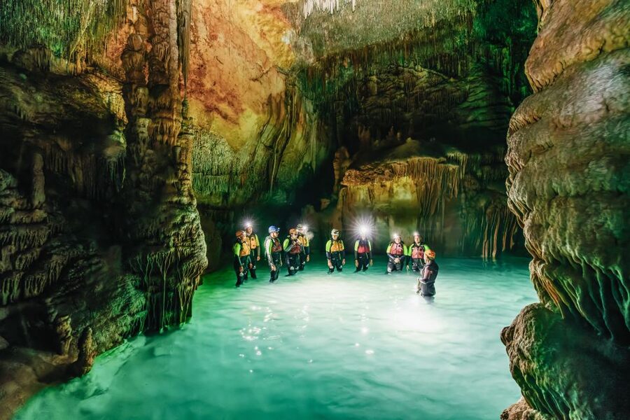 Mallorca: Cova des Coloms Caving Trip with Hotel Transfer - Safety is the strongest part of the guiding