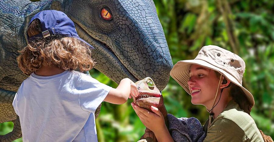 Mallorca: Dinosaurland and Caves of Hams Combined Ticket - Two very different attractions in Porto Cristo