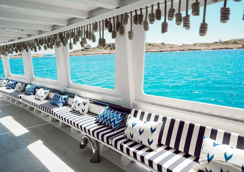 Mallorca: Palma Boat Tour & Snorkeling with Drink Included - A Palma Bay cruise with a proper swim stop