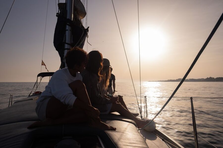 Marbella: Sailing & Dolphin Watching with Snacks and Drinks - What the two-hour cruise is really like