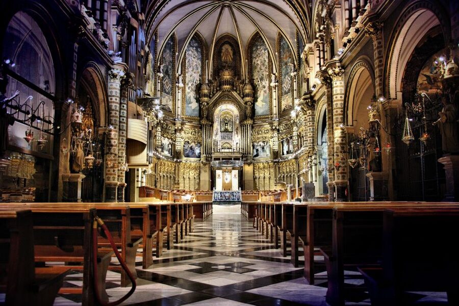 Montserrat Museum and Monastery Entry Ticket - Getting there from Barcelona takes planning