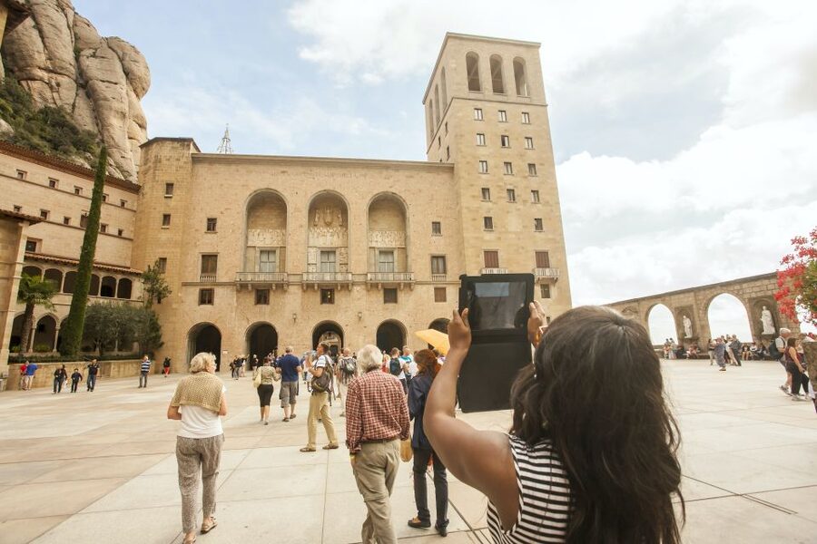 Montserrat Museum and Monastery Entry Ticket - Food, crowds, and the best time to visit