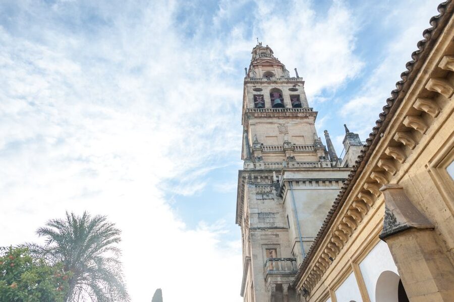 Mosque-Cathedral of Córdoba Guided Tour with Tickets - Meeting at OWAY Tours and getting inside