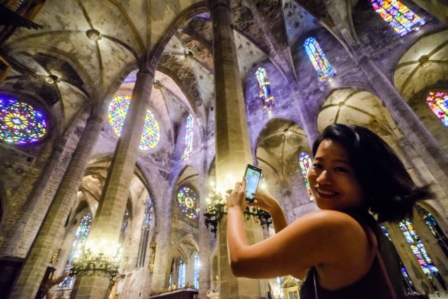 Palma: Cathedral of Mallorca Skip-the-Line Entry Ticket - Three naves, royal tombs, and a ceiling that pulls your eyes upward
