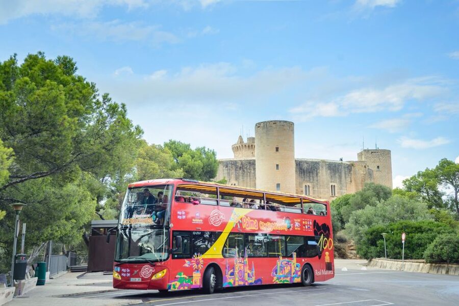 Palma de Mallorca: City Sightseeing Hop-On Hop-Off Bus Tour - Placa del Mercat, La Rambla, and the old center