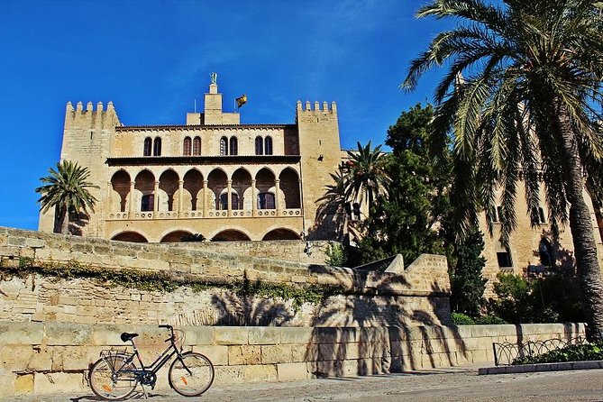 Palma de Mallorca Easy Bike Tour (Small Groups) - What the guides add to the ride