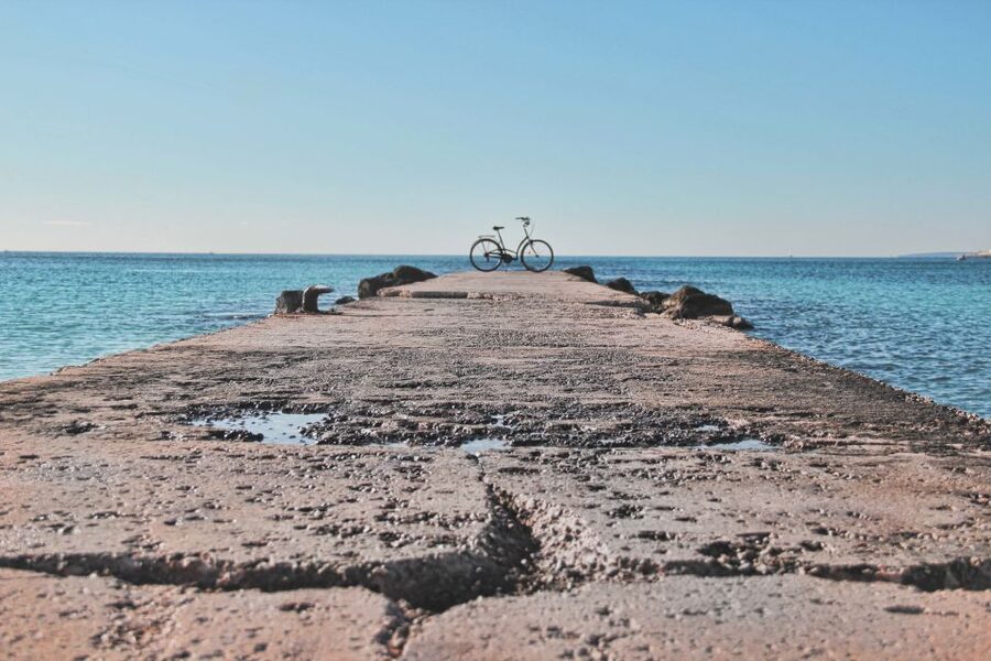 Palma de Mallorca Old Town Guided Bike Tour (Small Groups) - Parc de la Mar and the classic cathedral photograph