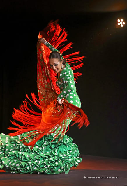 Palma: Flamenco Show at Tablao Flamenco Alma with Drink - Entering the tablao in Palma