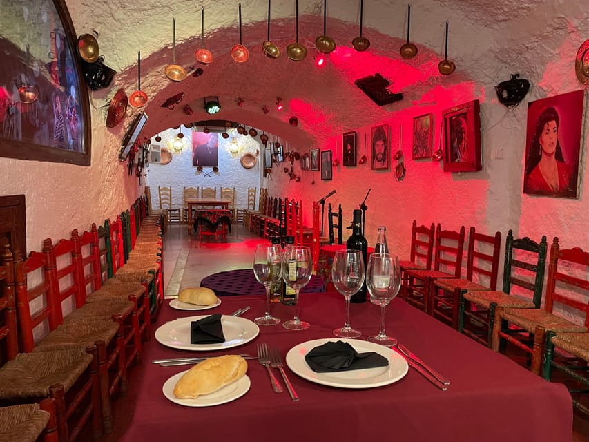 Sacromonte: Flamenco Show at Cuevas Los Tarantos Tickets - Booking and cancellation details