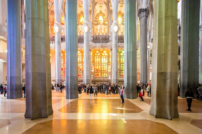 Sagrada Familia Fast Track Guided Tour with Towers Access - Meeting at Carrer de Sardenya 311