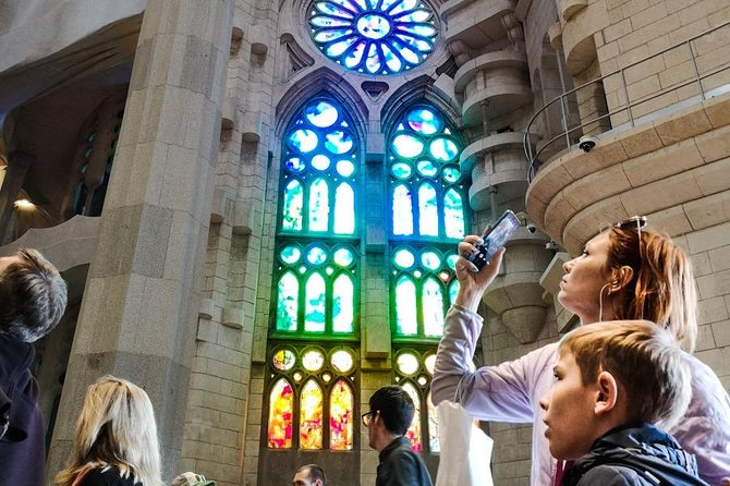 Sagrada Familia & Gaudi Tour Private or Small Group with Tickets - Start at Plaça Reial and enter the old Barcelona