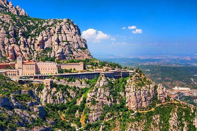 Sagrada Familia & Montserrat Small Group Tour with Hotel pick-up - Gothic Barcelona is best explored on foot
