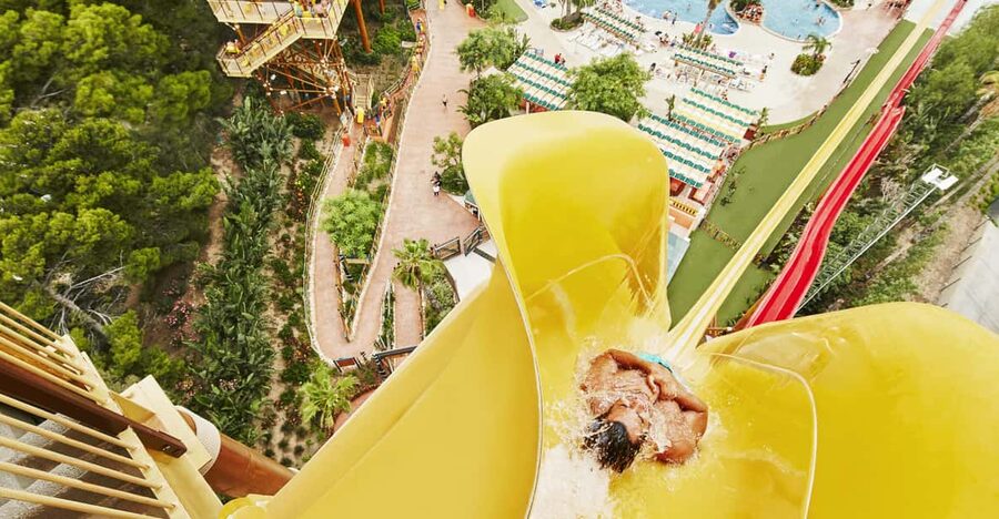 Salou: PortAventura Caribe Aquatic Park 1-Day Ticket - Food, drinks, and lockers