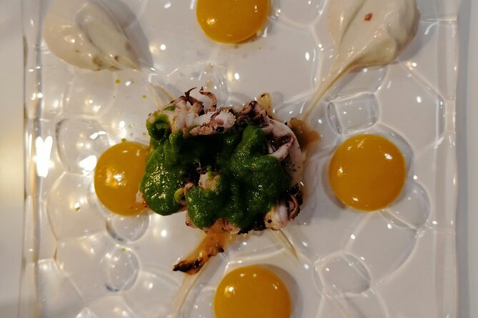 San Sebastian Pintxo Food, Wine & Market Foodie Tour(Small Group) - Portu Kalea and a chef-led stop