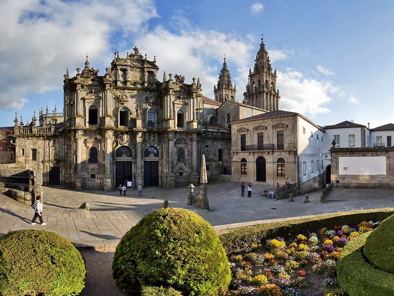 Santiago de Compostela Full-Day Tour From Porto - Santiago de Compostela and the end of the Camino