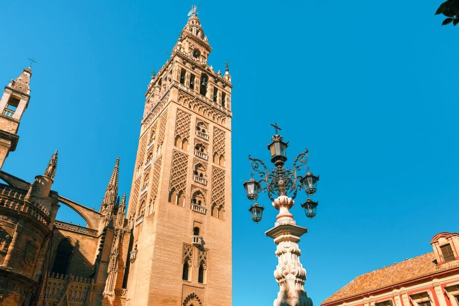 Seville: Alcázar, Cathedral & Giralda Fast Track Guided Tour - Why this three-and-a-half-hour route works
