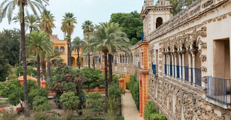 Seville: Alcazar Skip-the-Line Guided Tour with Tickets - Why the Alcazar deserves a guided visit